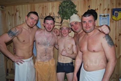 Спортивно-оздоровительный комплекс «Боксер» - бани на воде відгуки, лазня/сауна Киев Днепровский район Гидропарк, 800 метров от Венецианского моста, фото, адреса з картою проїзду.