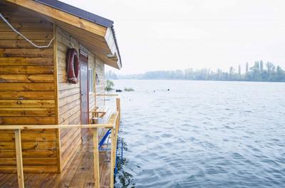 Спортивно-оздоровительный комплекс «Боксер» - бани на воде відгуки, лазня/сауна Киев Днепровский район Гидропарк, 800 метров от Венецианского моста, фото, адреса з картою проїзду.