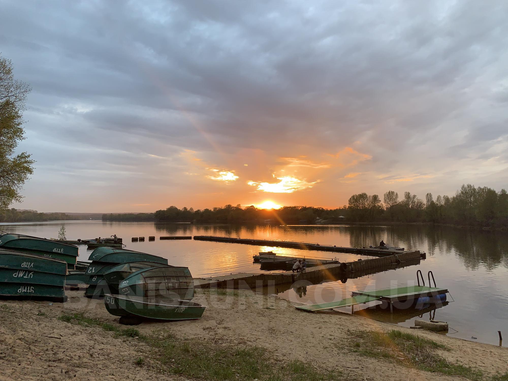 Сауна, лазня Баня на дровах «Лагуна» у воды, Киев відгуки, фото, адреса - banisauni.com.ua Баня на дровах «Лагуна» у воды відгуки, лазня/сауна Киев Оболонский район Улица Приречная, 32, фото, адреса з картою проїзду.